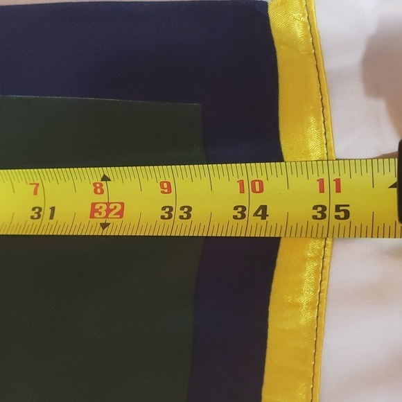 R-445- Women's Scarf Horses Green Yellow Blue Colors NWT - Picture 5 of 6